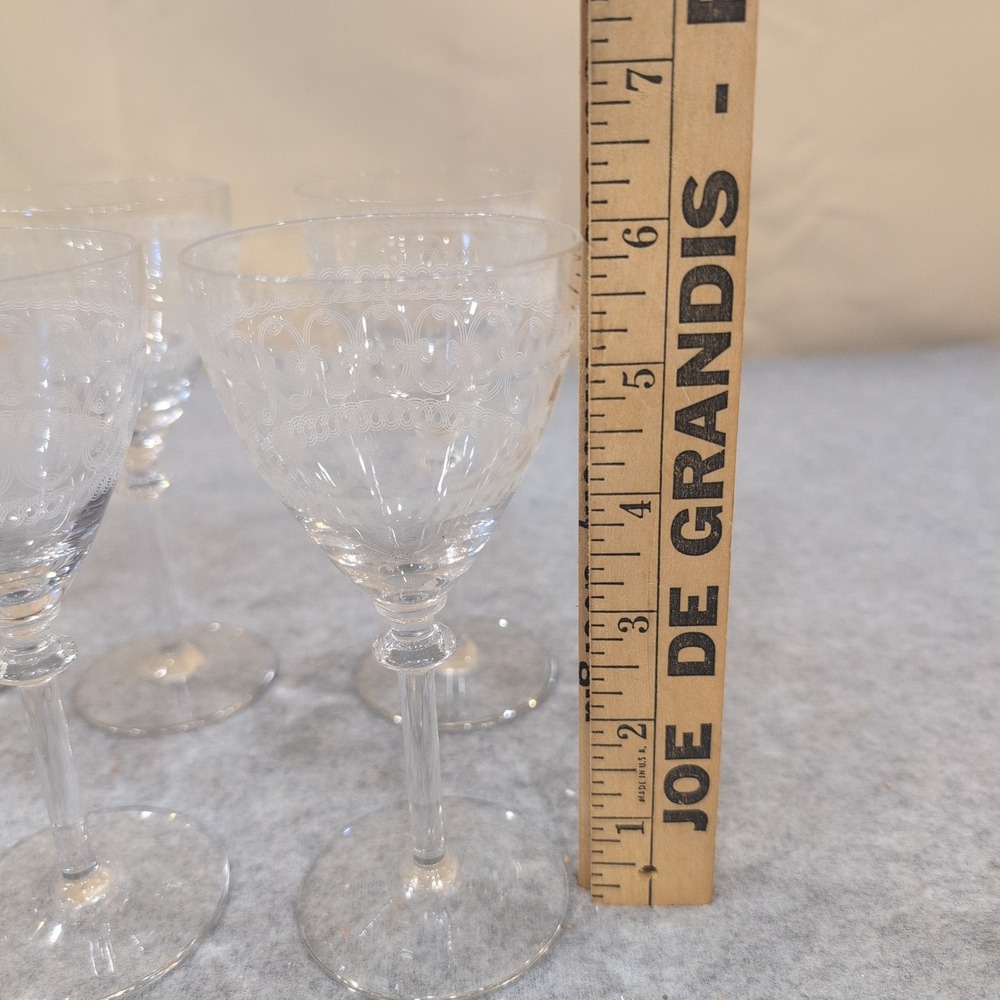 Vintage Etched Lace Crystal Wine Glasses Set of 8 Clear Stemmed Goblets - Picture 7 of 7